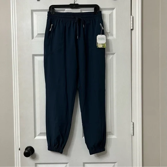 Lightweight Joggers Pants - Picture 15 of 16
